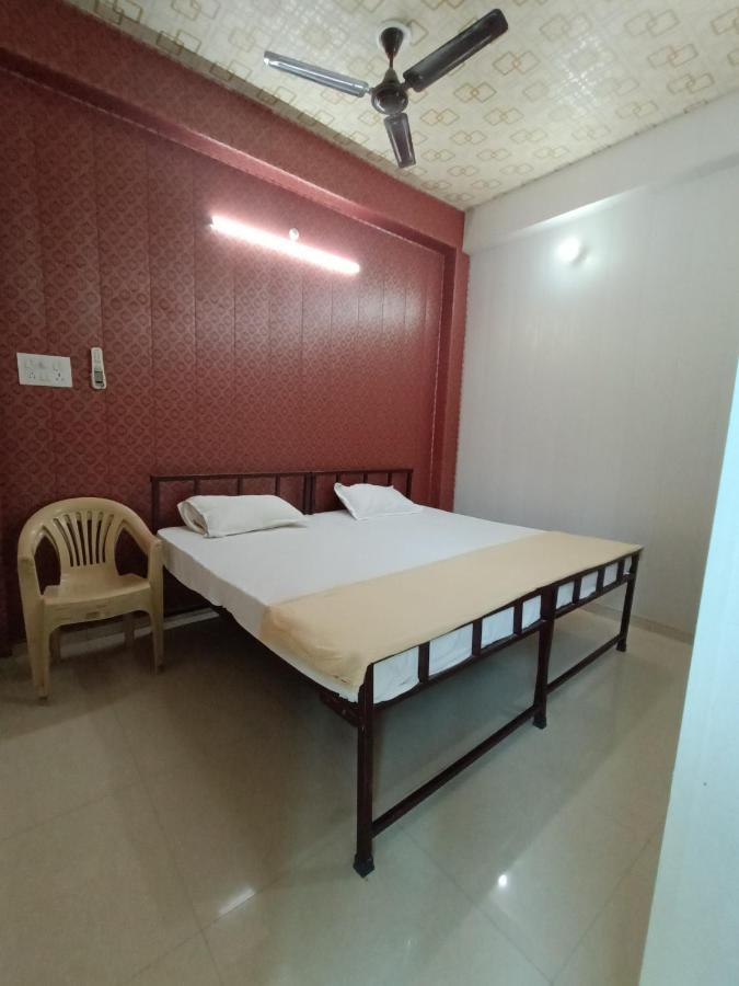 Saraswati Palace Benares Buitenkant foto